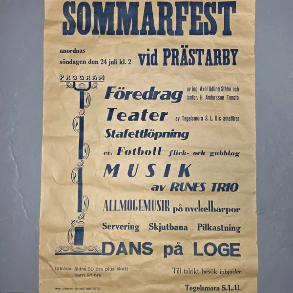 Affisch / Poster "SOMMARFEST VID PRÄSTARBY" – Tegelsmora S.L.U. 1934 (Tryckt på kraftpapper)