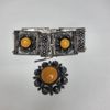 Vintage Silverarmband ach brosch med bärnstensdetaljer. Lettland 1900-tal.,andra hälf.