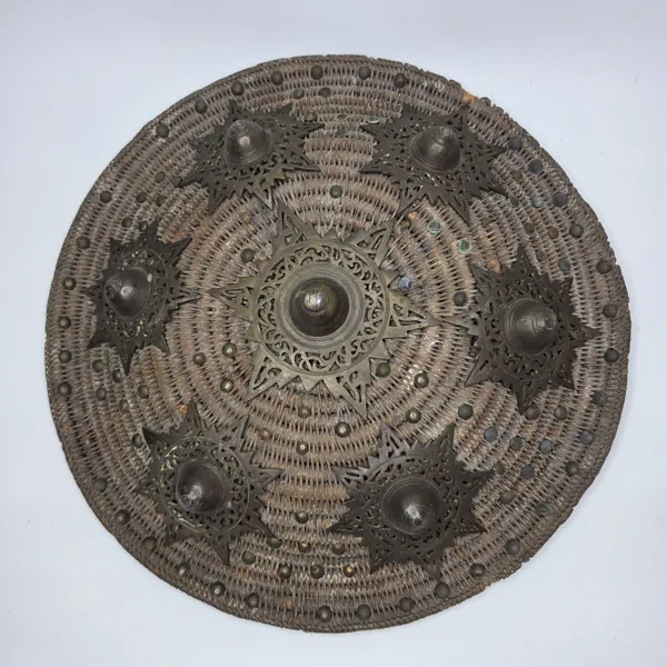 Antik Etnografisk SKÖLD, "Peurise Awe" (Peurise tuju bintang) från Aceh, Sumatra (Indonesien), 1800-tal eller tidigt 1900-tal.